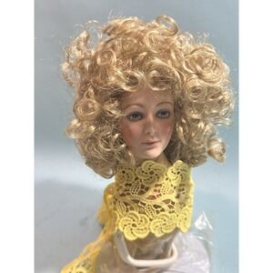 Monique Doll Wig Blonde Curls Stormy Weather S.Weather Size 7-8 CD-104 NWT